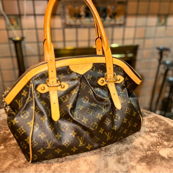 Authentic Louis Vuitton Monogram Canvas Tivoli Satchel - Picture 13 of 13